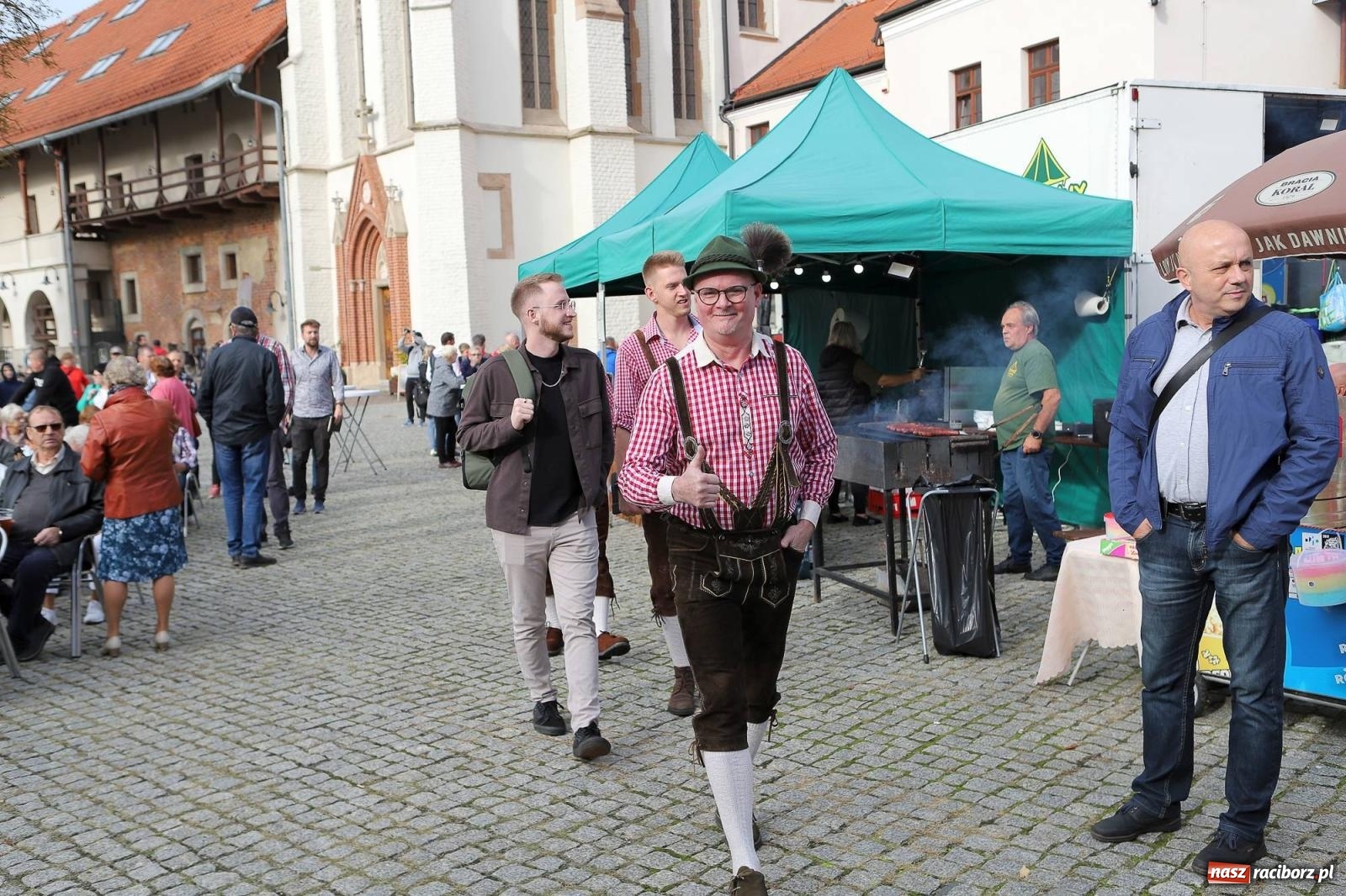 Zdjęcie w galerii na portalu naszraciborz.pl: Na raciborskim zamku odbył się Festiwal Kultury Niemieckiej wiadomości z regionu
