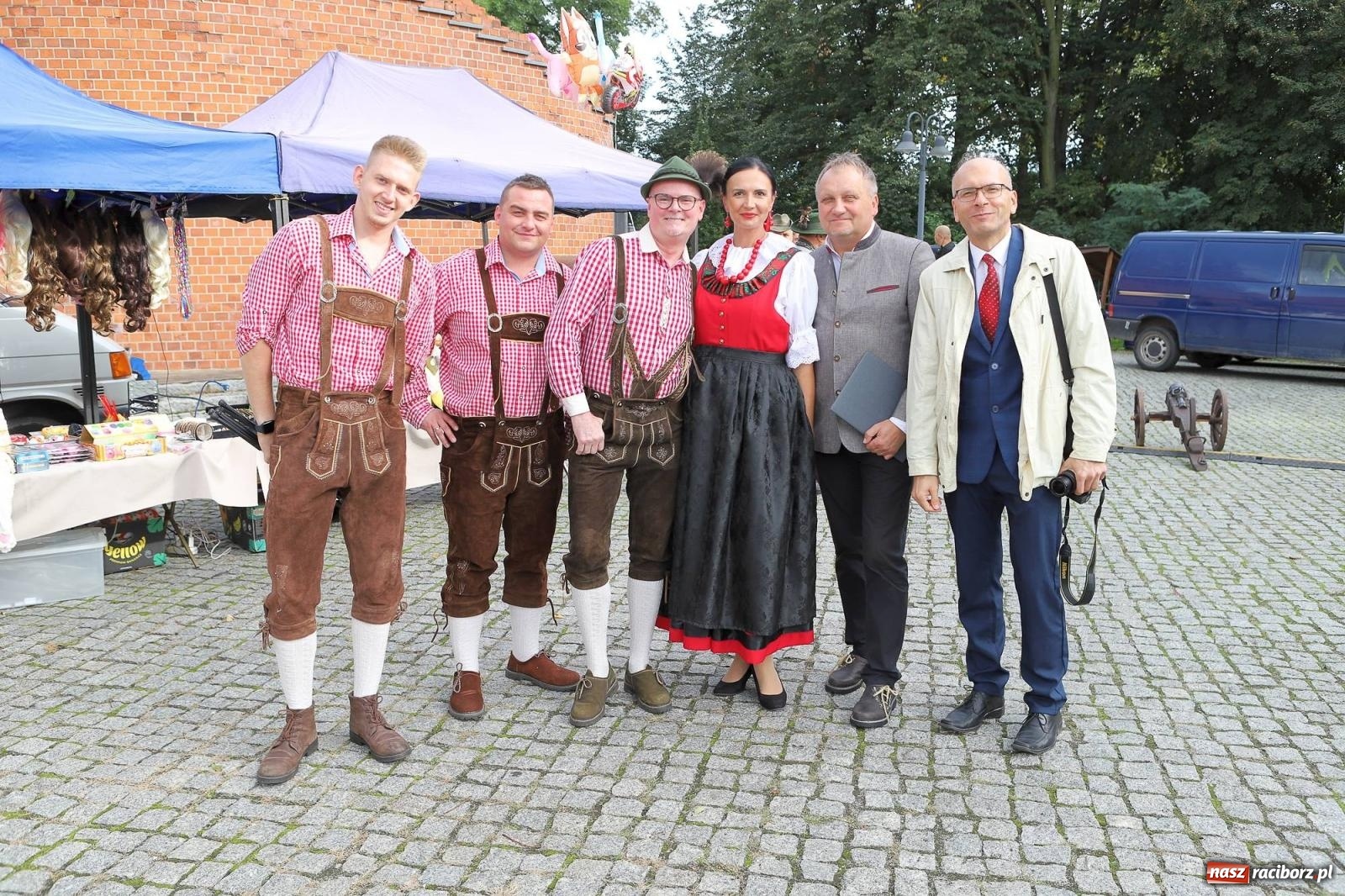 Zdjęcie w galerii na portalu naszraciborz.pl: Na raciborskim zamku odbył się Festiwal Kultury Niemieckiej wiadomości z regionu