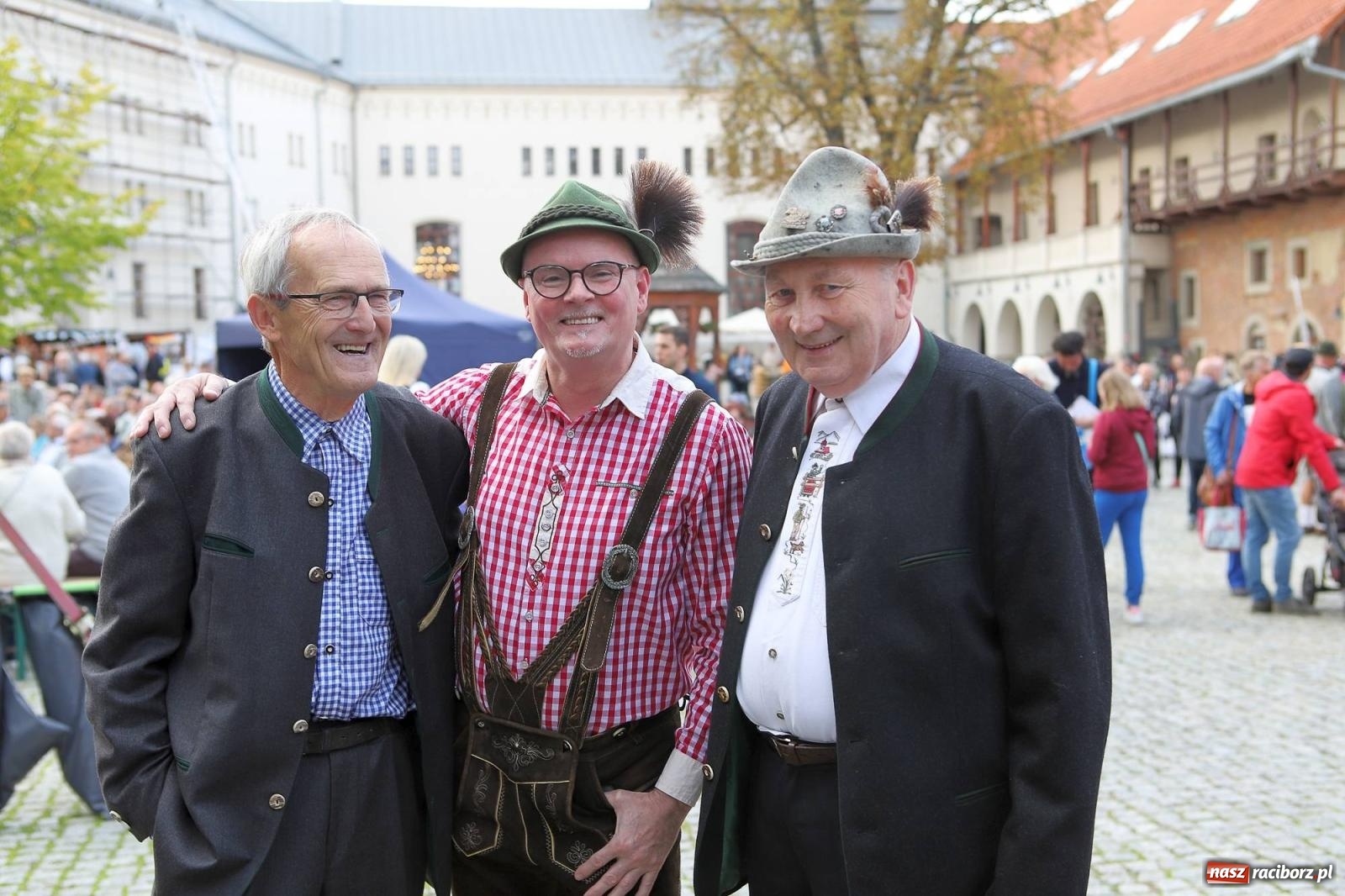 Zdjęcie w galerii na portalu naszraciborz.pl: Na raciborskim zamku odbył się Festiwal Kultury Niemieckiej wiadomości z regionu