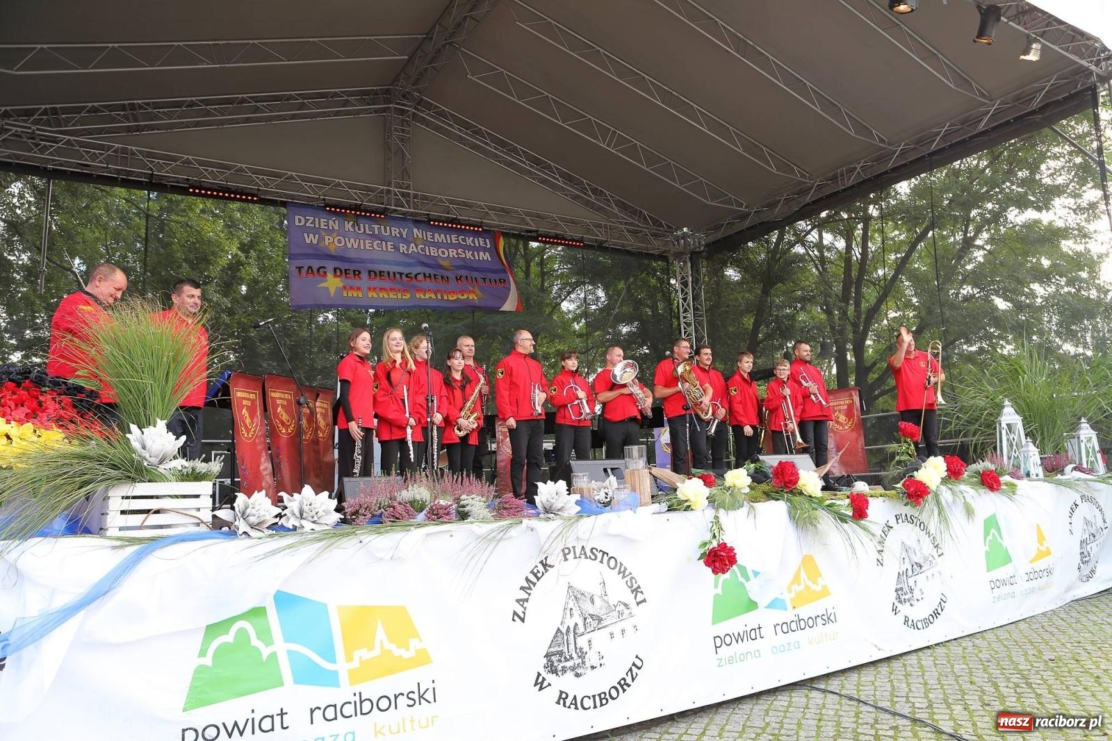 Zdjęcie w galerii na portalu naszraciborz.pl: Na raciborskim zamku odbył się Festiwal Kultury Niemieckiej wiadomości z regionu