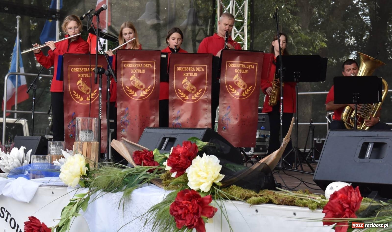 Zdjęcie w galerii na portalu naszraciborz.pl: Na raciborskim zamku odbył się Festiwal Kultury Niemieckiej wiadomości z regionu