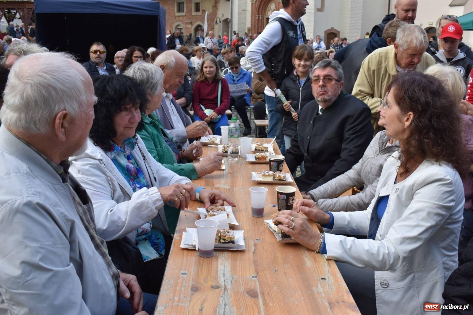 Zdjęcie w galerii na portalu naszraciborz.pl: Na raciborskim zamku odbył się Festiwal Kultury Niemieckiej wiadomości z regionu
