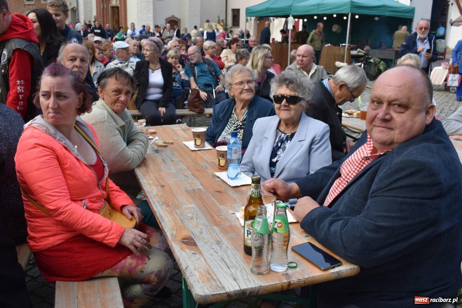 Zdjęcie w galerii na portalu naszraciborz.pl: Na raciborskim zamku odbył się Festiwal Kultury Niemieckiej wiadomości z regionu