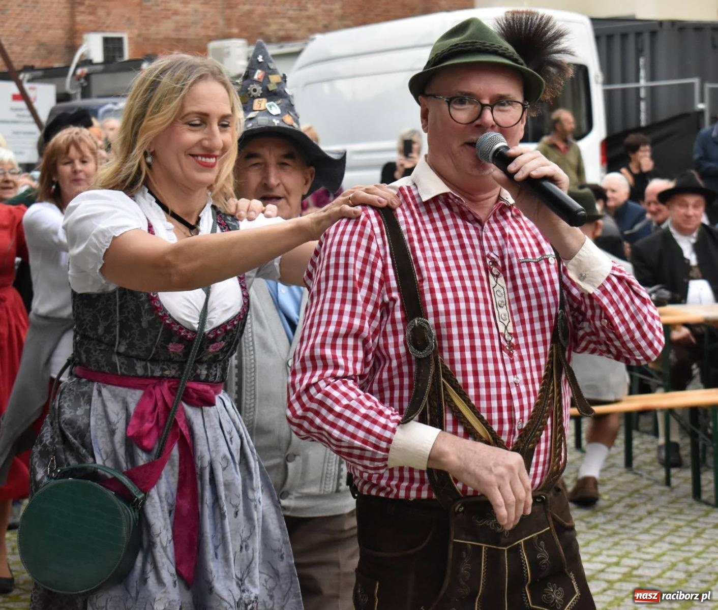 Zdjęcie w galerii na portalu naszraciborz.pl: Na raciborskim zamku odbył się Festiwal Kultury Niemieckiej wiadomości z regionu