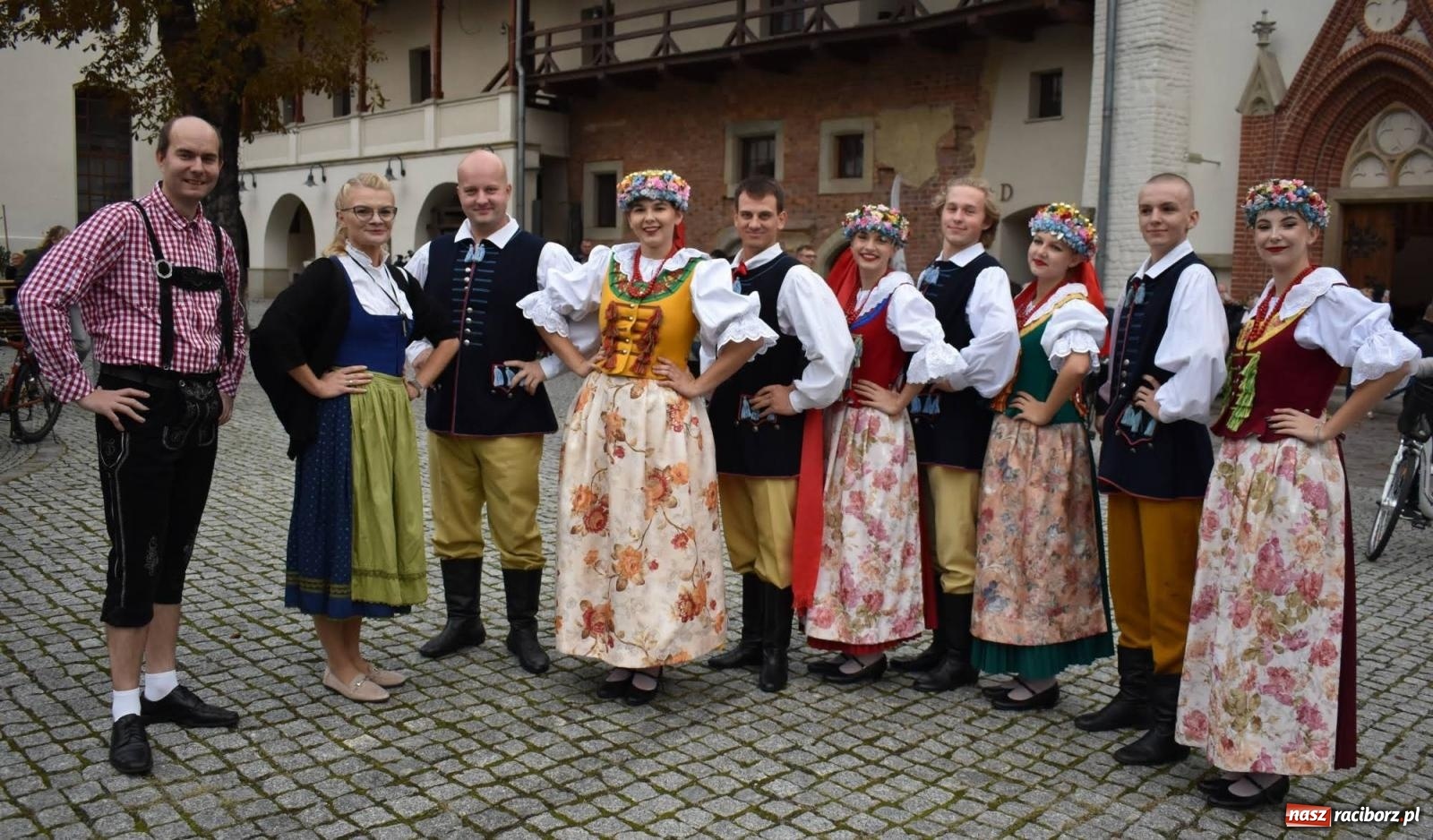 Zdjęcie w galerii na portalu naszraciborz.pl: Na raciborskim zamku odbył się Festiwal Kultury Niemieckiej wiadomości z regionu