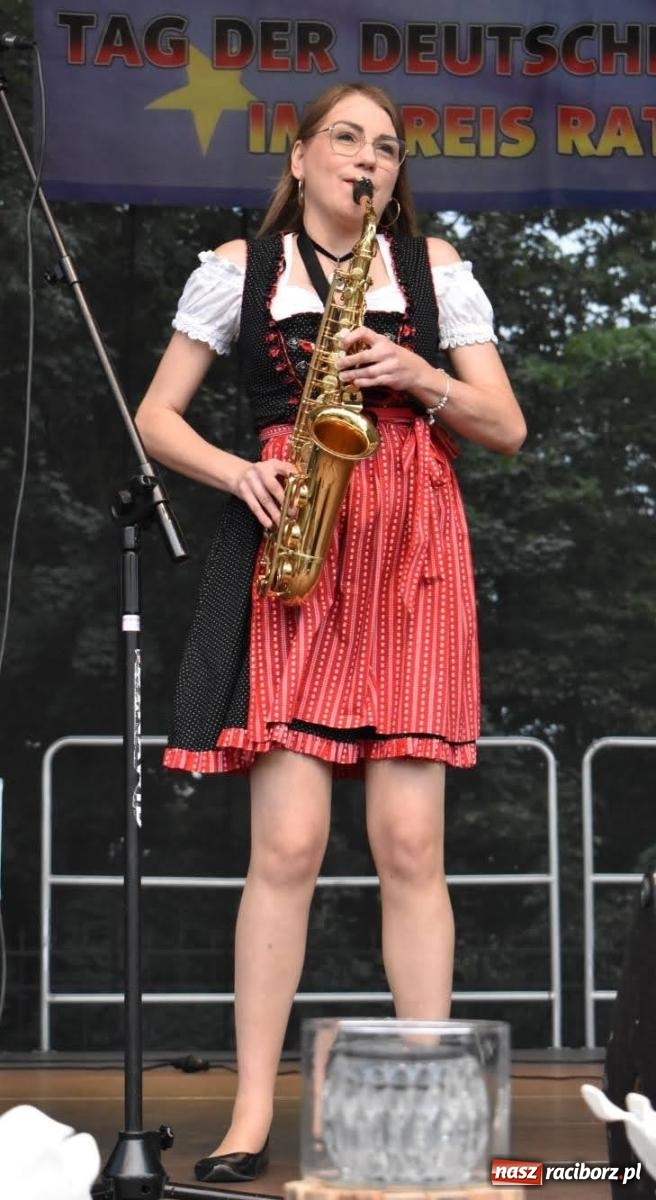 Zdjęcie w galerii na portalu naszraciborz.pl: Na raciborskim zamku odbył się Festiwal Kultury Niemieckiej wiadomości z regionu