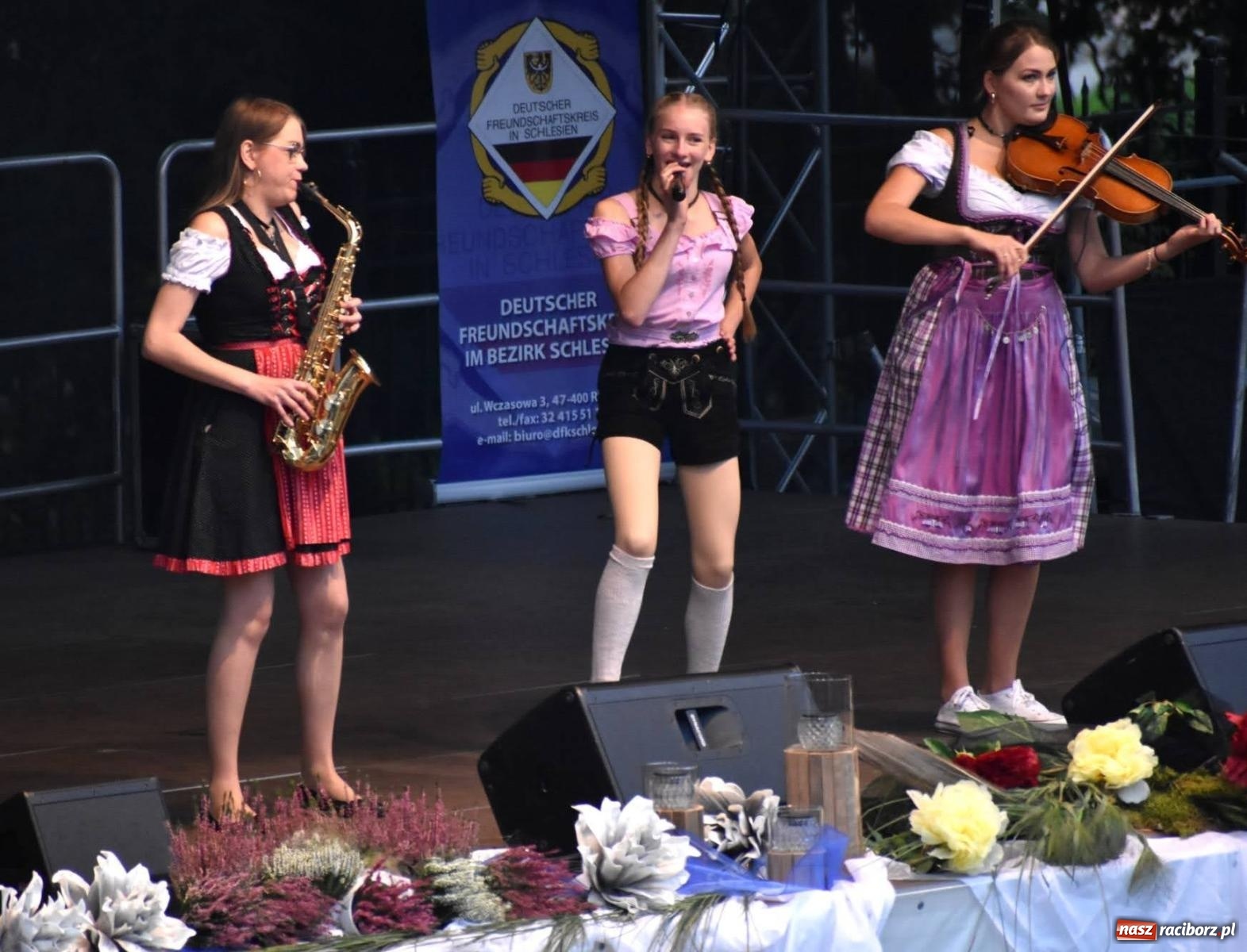 Zdjęcie w galerii na portalu naszraciborz.pl: Na raciborskim zamku odbył się Festiwal Kultury Niemieckiej wiadomości z regionu