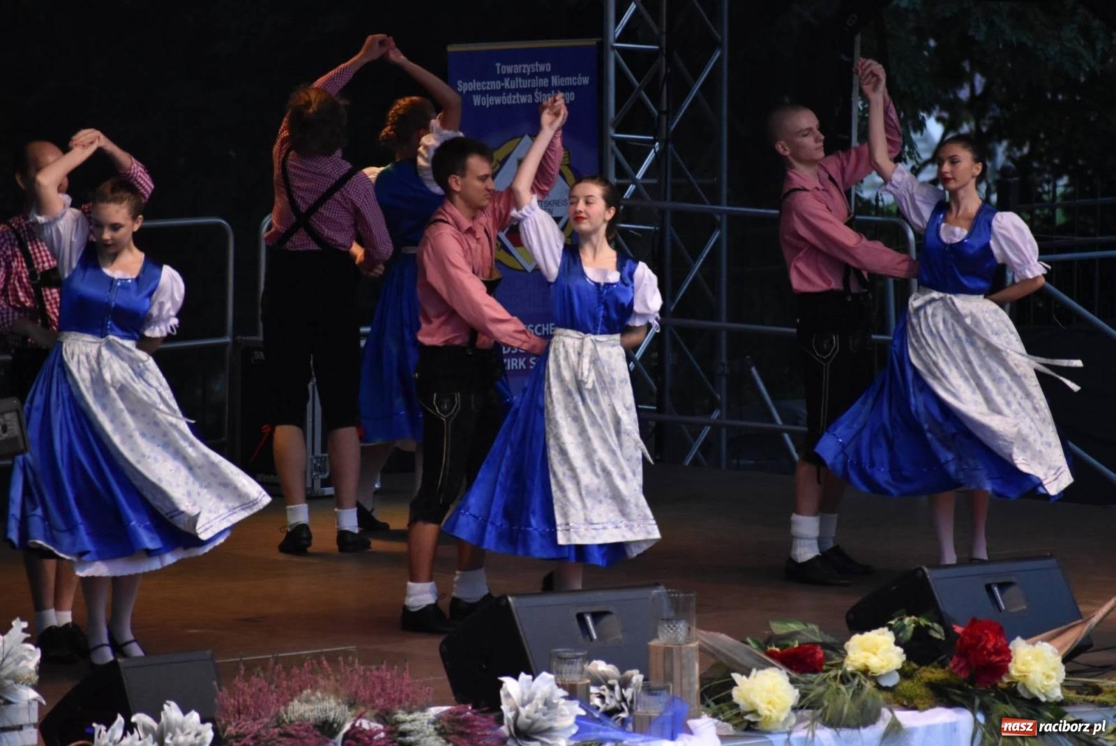 Zdjęcie w galerii na portalu naszraciborz.pl: Na raciborskim zamku odbył się Festiwal Kultury Niemieckiej wiadomości z regionu