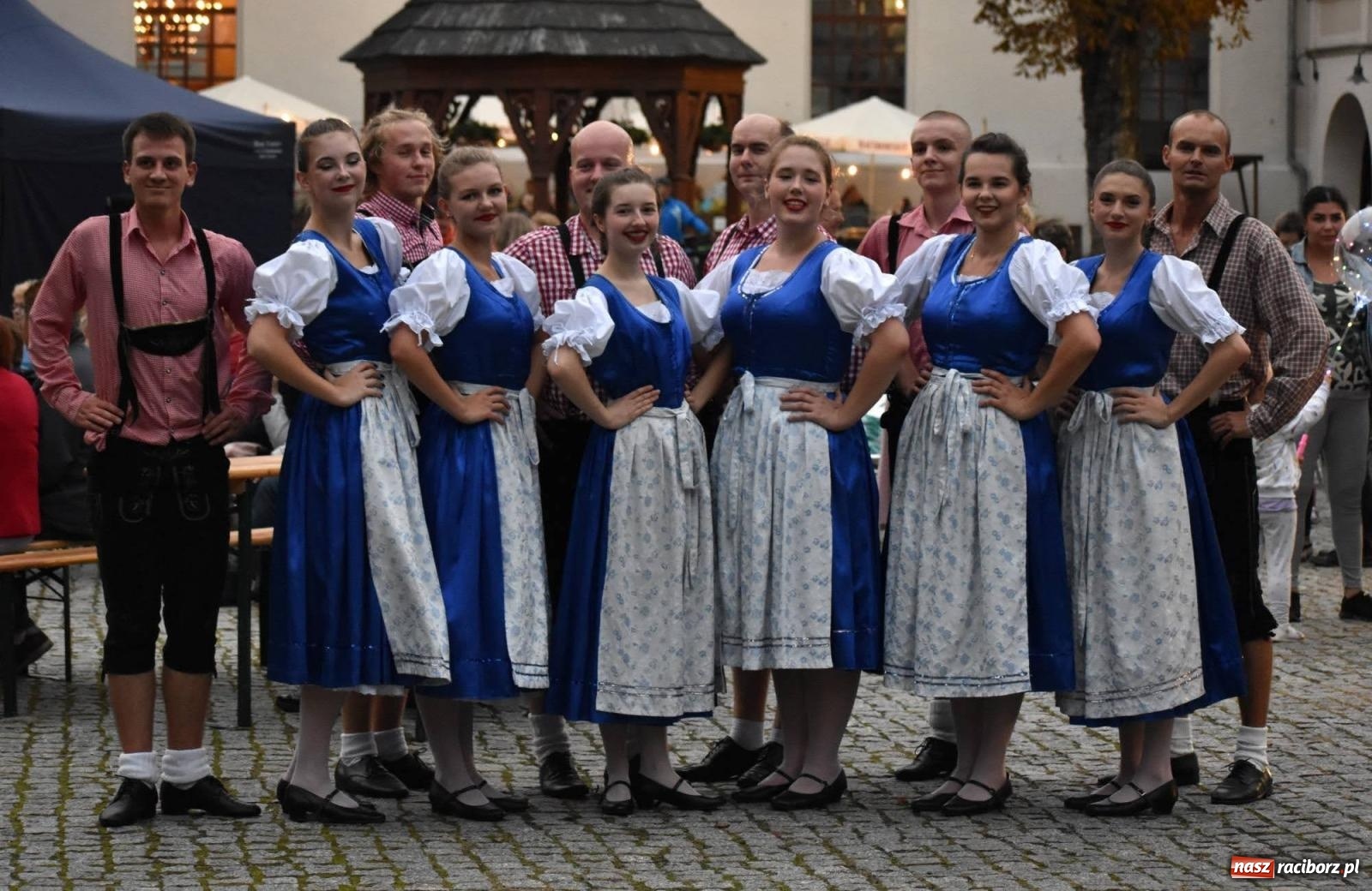 Zdjęcie w galerii na portalu naszraciborz.pl: Na raciborskim zamku odbył się Festiwal Kultury Niemieckiej wiadomości z regionu