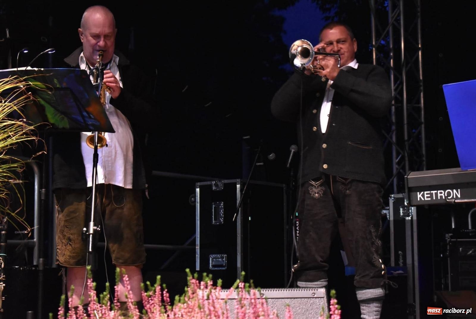 Zdjęcie w galerii na portalu naszraciborz.pl: Na raciborskim zamku odbył się Festiwal Kultury Niemieckiej wiadomości z regionu