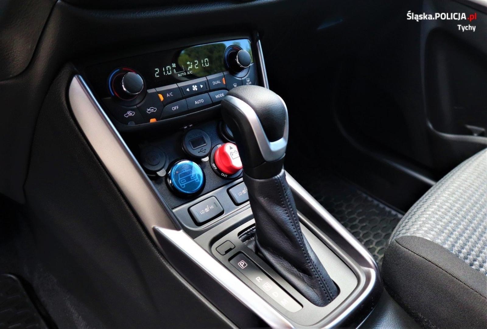 Zdjęcie w galerii na portalu naszraciborz.pl: Dzielnicowi z Raciborza dostaną suzuki. Pomogły Lasy Państwowe wiadomości z regionu