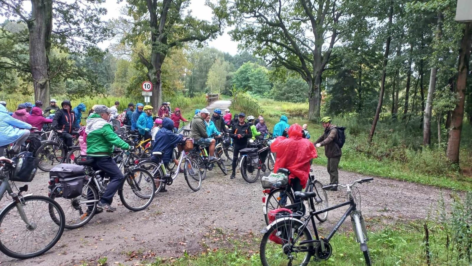 Zdjęcie w galerii na portalu naszraciborz.pl: Pierwsza edycja Krajoznawczego Rajdu dla Małych i Dużych za nami wiadomości z regionu
