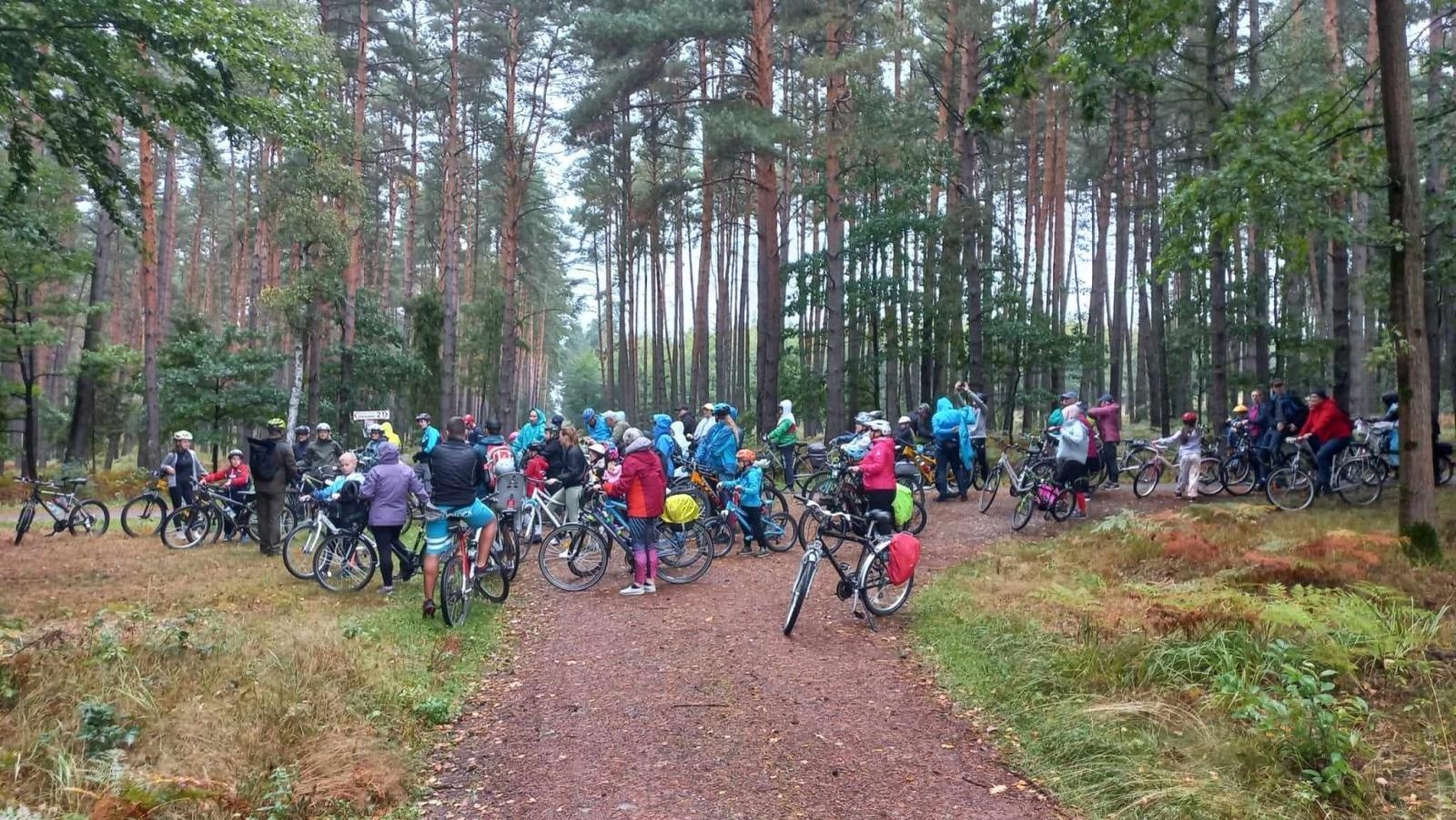 Zdjęcie w galerii na portalu naszraciborz.pl: Pierwsza edycja Krajoznawczego Rajdu dla Małych i Dużych za nami wiadomości z regionu