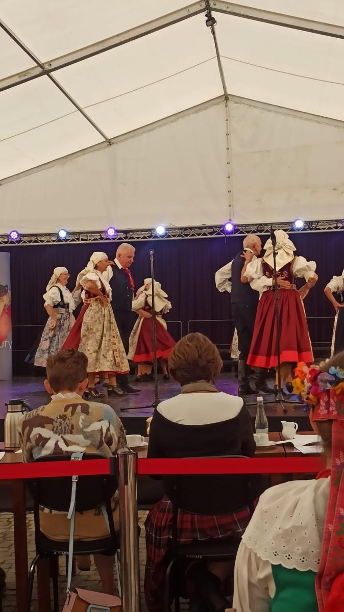 Zdjęcie w galerii na portalu naszraciborz.pl: Mała Strzecha z pierwszym miejscem na Festiwalu Śląskie śpiewanie wiadomości z regionu