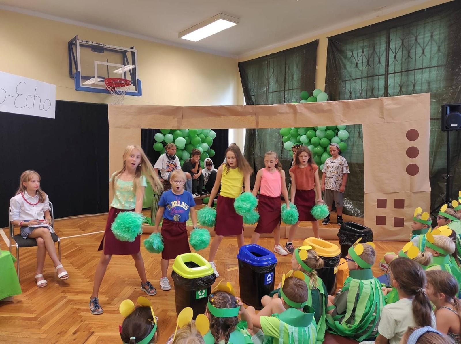 Zdjęcie w galerii na portalu naszraciborz.pl: Zielona Energia Fest. Ekologiczny projekt w ZSP 4 wiadomości z regionu