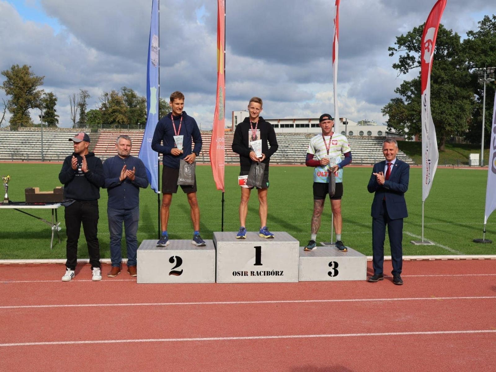 Zdjęcie w galerii na portalu naszraciborz.pl: Nowy rekord trasy w 4 Edycji Biegu Fun z EASYRUN 24h NONSTOP wiadomości z regionu