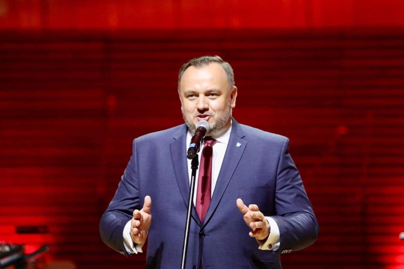 Zdjęcie w galerii na portalu naszraciborz.pl: Super starosta i super wójt. Samorządowcy naszego powiatu na gali 25-lecia Województwa Śląskiego wiadomości z regionu