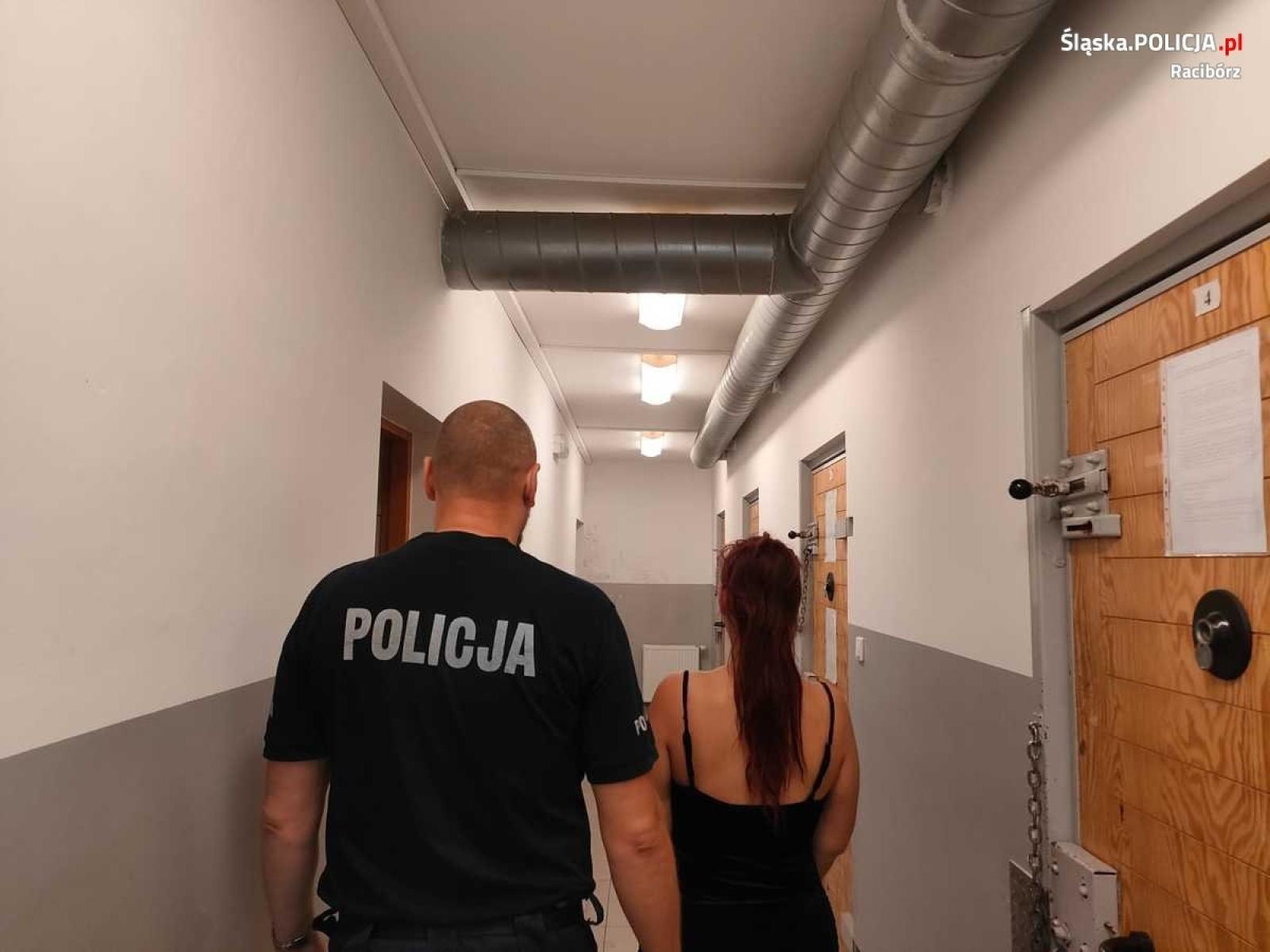 Zdjęcie w galerii na portalu naszraciborz.pl: Mieszkanka pow. głubczyckiego zatrzymana z narkotykami wiadomości z regionu