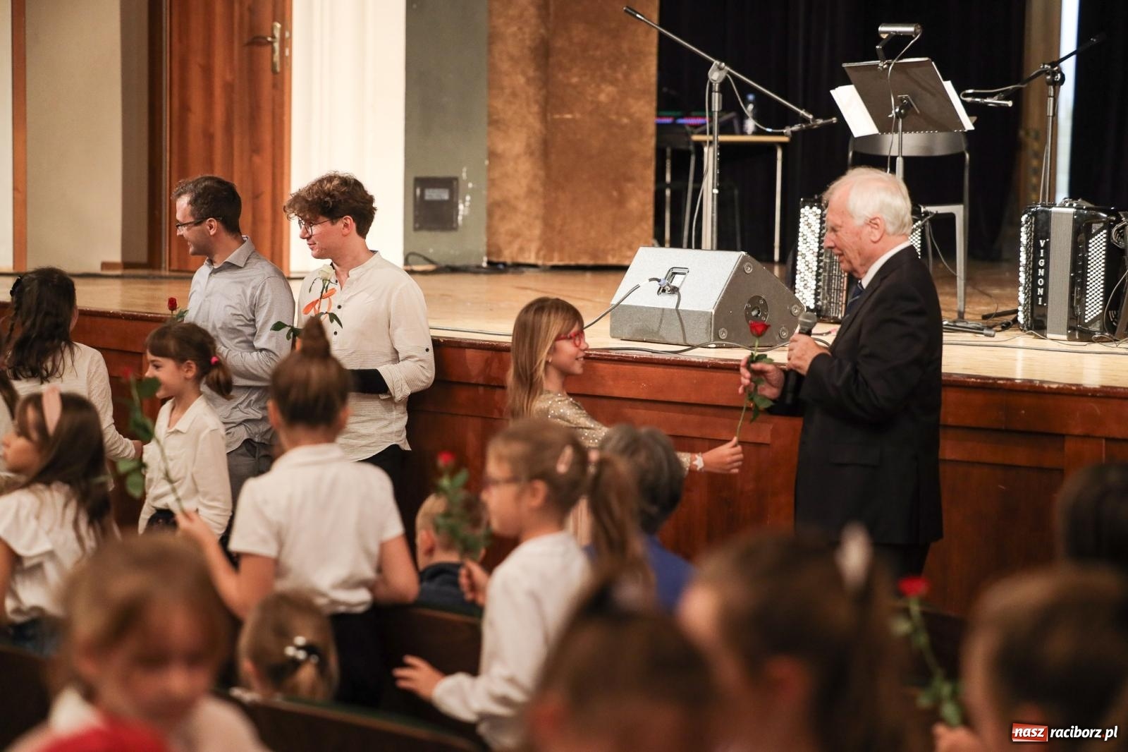 Zdjęcie w galerii na portalu naszraciborz.pl: Pierwsze koncerty umuzykalniające w tym roku szkolnym: akordeon wiadomości z regionu