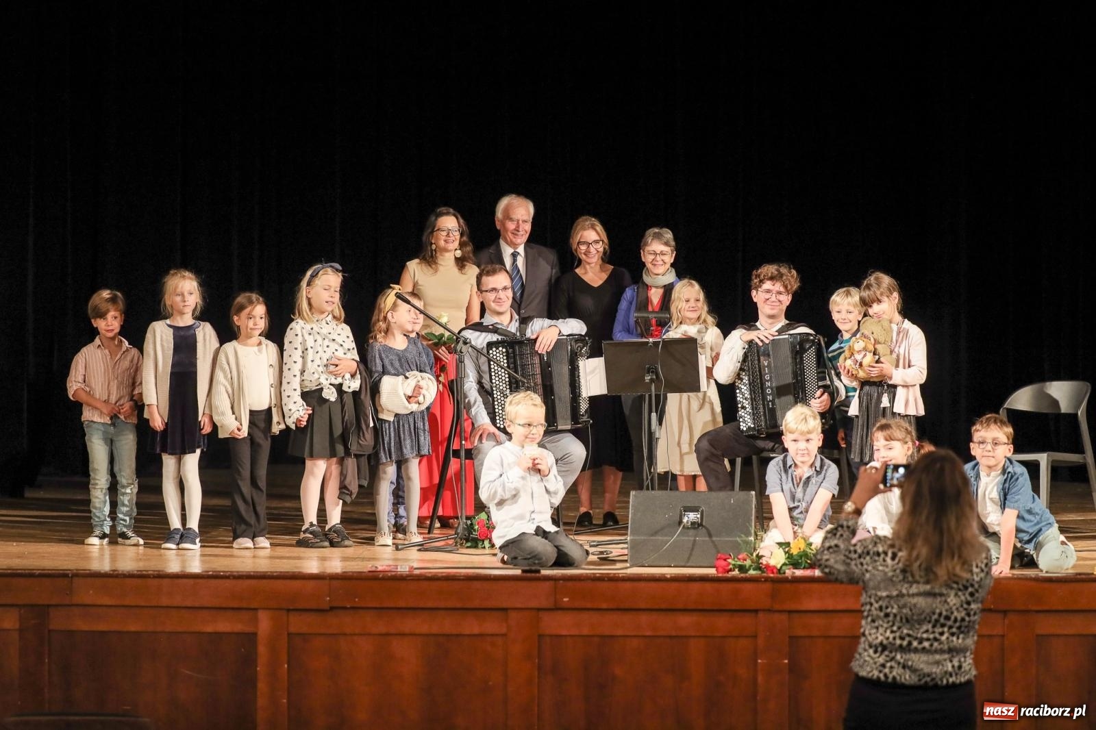 Zdjęcie w galerii na portalu naszraciborz.pl: Pierwsze koncerty umuzykalniające w tym roku szkolnym: akordeon wiadomości z regionu