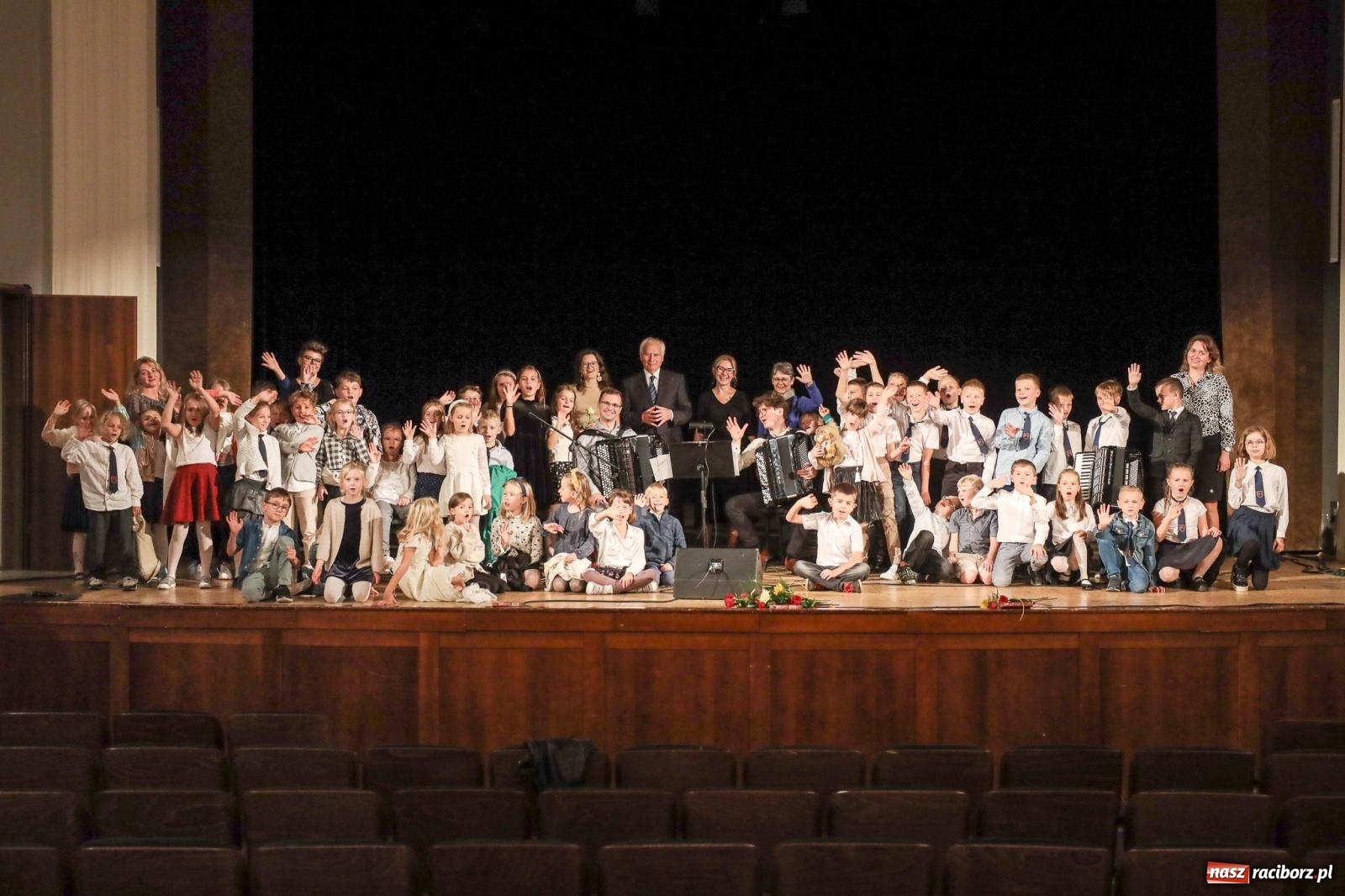 Zdjęcie w galerii na portalu naszraciborz.pl: Pierwsze koncerty umuzykalniające w tym roku szkolnym: akordeon wiadomości z regionu