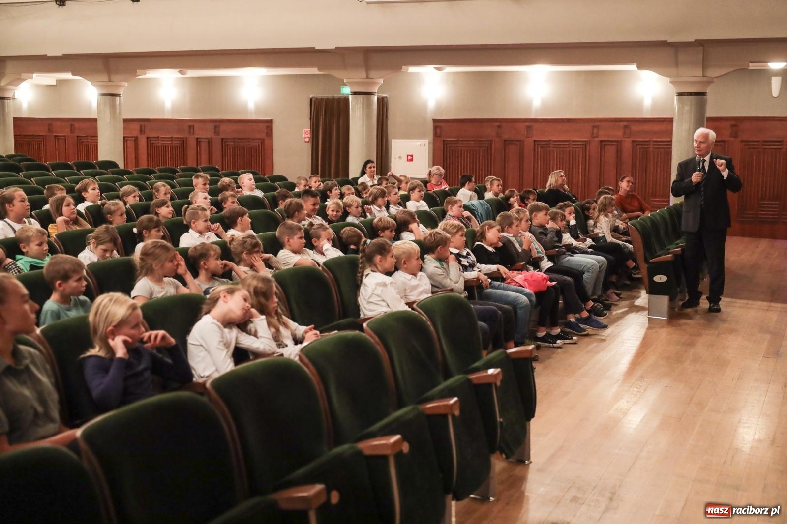 Zdjęcie w galerii na portalu naszraciborz.pl: Pierwsze koncerty umuzykalniające w tym roku szkolnym: akordeon wiadomości z regionu