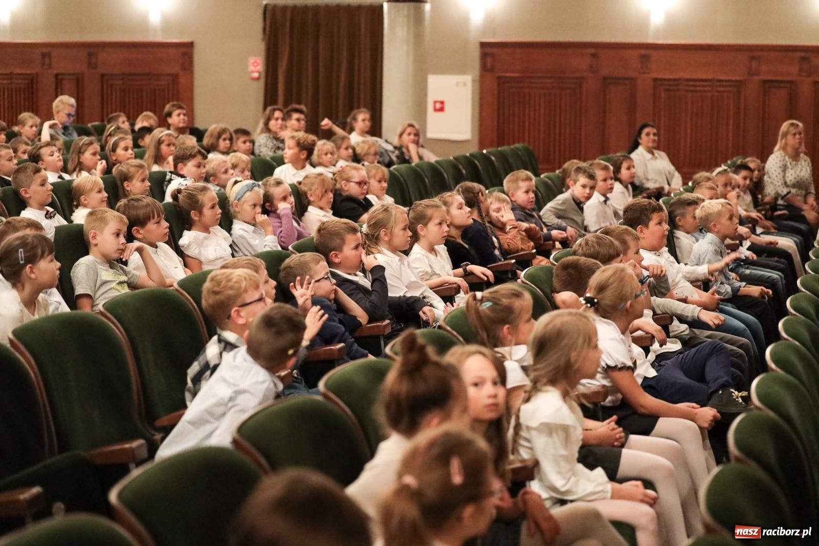 Zdjęcie w galerii na portalu naszraciborz.pl: Pierwsze koncerty umuzykalniające w tym roku szkolnym: akordeon wiadomości z regionu