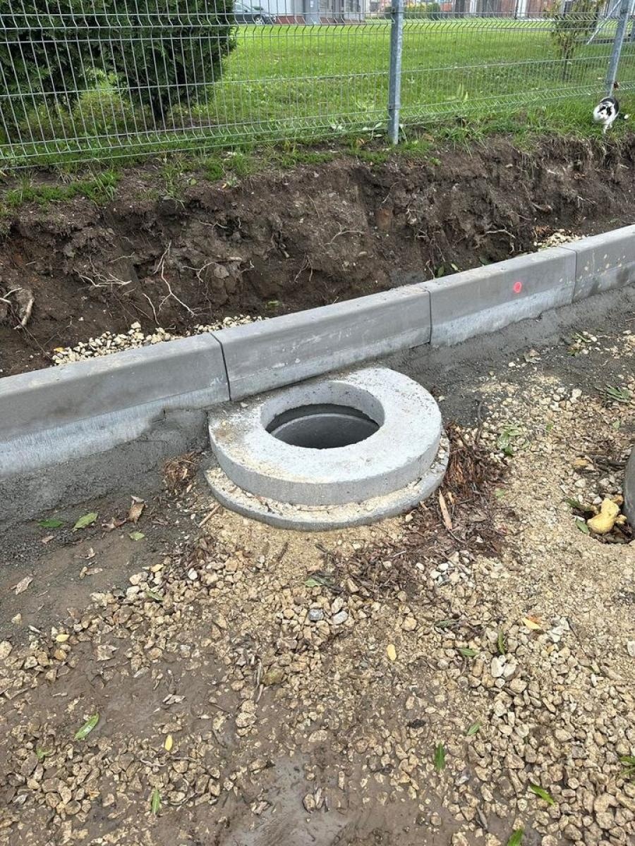 Zdjęcie w galerii na portalu naszraciborz.pl: Wiejska tonie w błocie, mieszkańcy uszkadzają samochody, a starostwo wydało komunikat wiadomości z regionu