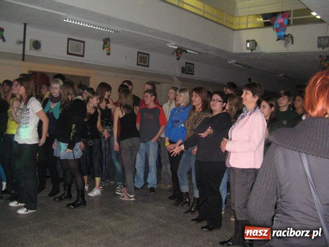 Zdjęcie w galerii na portalu naszraciborz.pl: Uczniowie G 1 na Węgrzech wiadomości z regionu