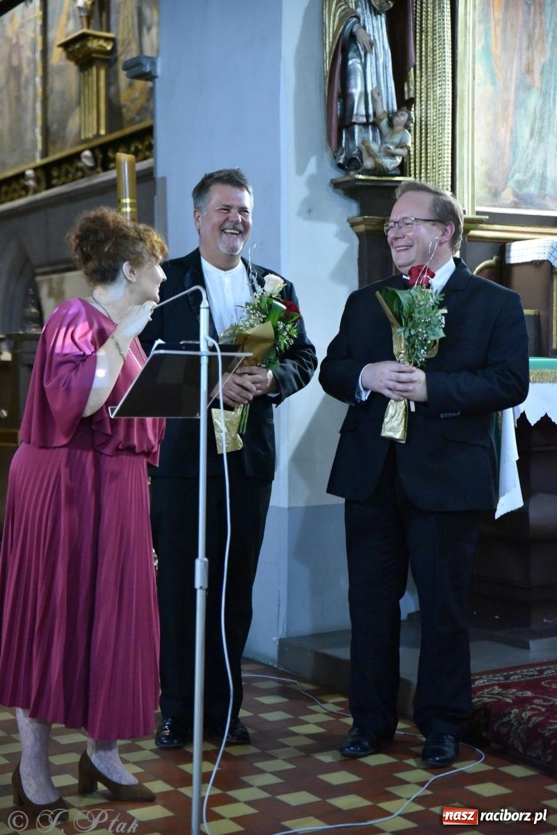 Zdjęcie w galerii na portalu naszraciborz.pl: Ave Maria - koncert w kościele farnym [FOTO i WIDEO] wiadomości z regionu