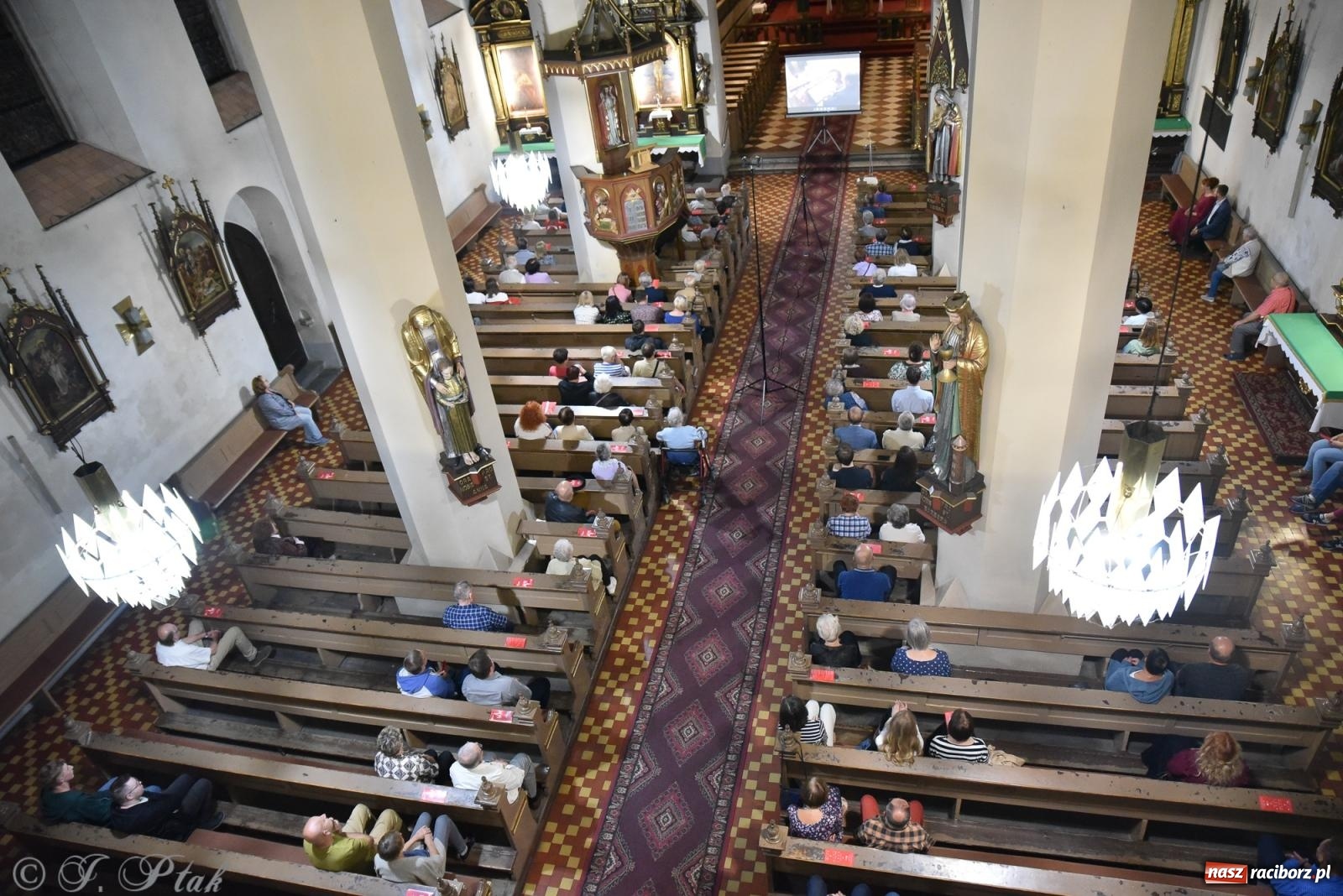 Zdjęcie w galerii na portalu naszraciborz.pl: Ave Maria - koncert w kościele farnym [FOTO i WIDEO] wiadomości z regionu