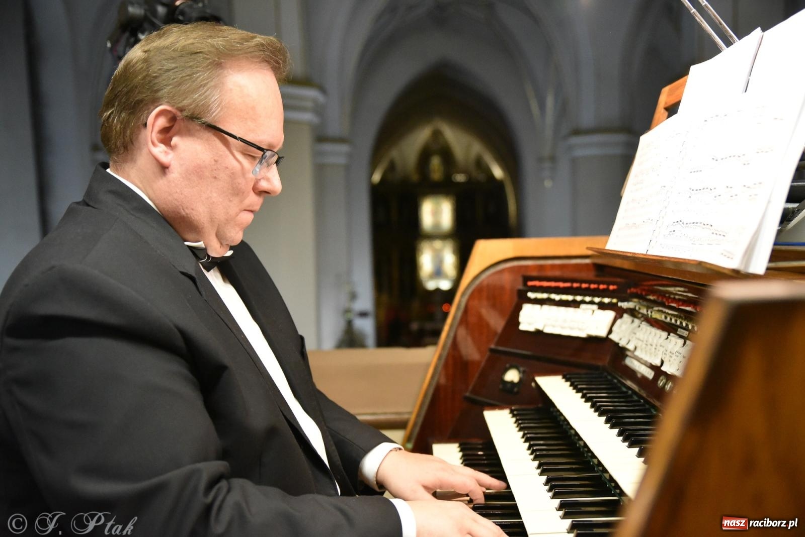 Zdjęcie w galerii na portalu naszraciborz.pl: Ave Maria - koncert w kościele farnym [FOTO i WIDEO] wiadomości z regionu