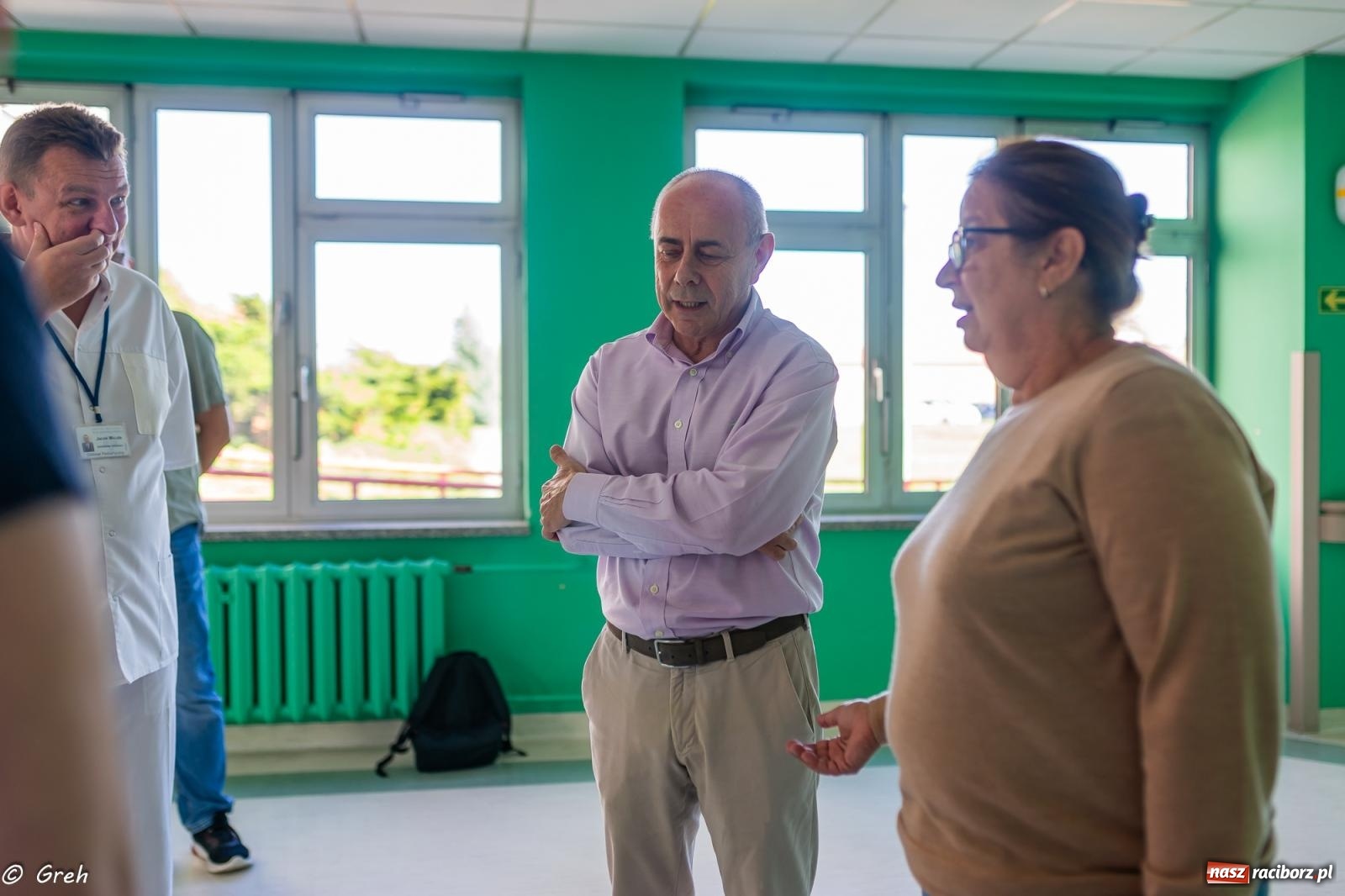 Zdjęcie w galerii na portalu naszraciborz.pl: Aby rodzina mogła być razem. Łóżka dla rodziców trafiły do raciborskiego szpitala wiadomości z regionu