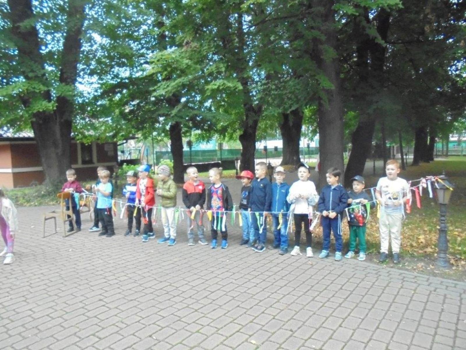 Zdjęcie w galerii na portalu naszraciborz.pl: Tygryski z Bema z wizytą na tenisowym korcie wiadomości z regionu