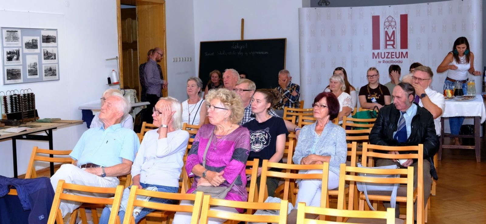 Zdjęcie w galerii na portalu naszraciborz.pl: Szkoło, szkoło. Gdy cię wspominam! wiadomości z regionu