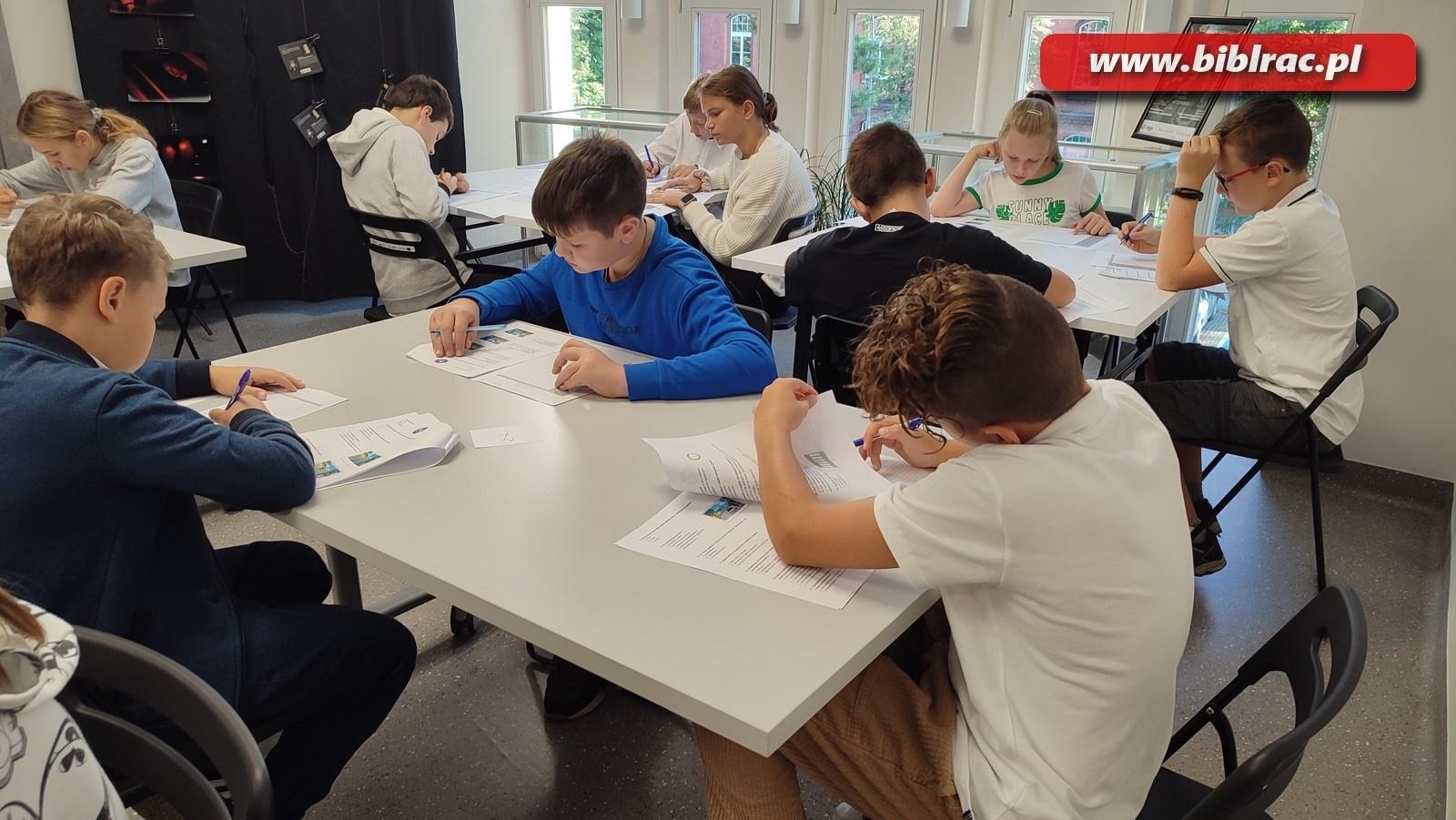 Zdjęcie w galerii na portalu naszraciborz.pl: Konkurs wiedzy o ruchu drogowym. Znamy laureatów wiadomości z regionu