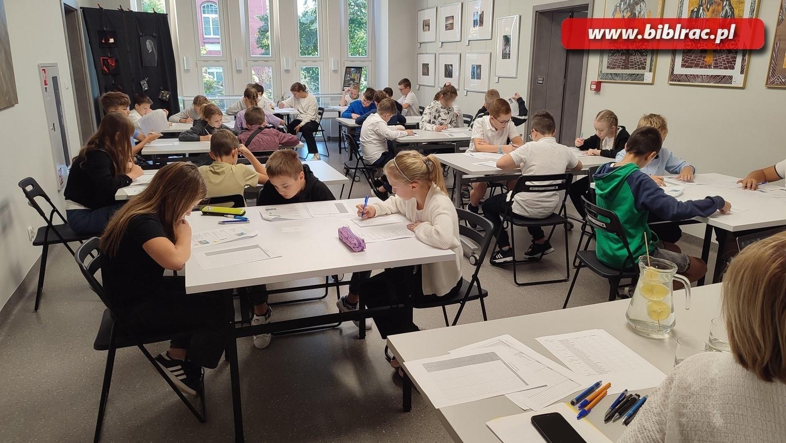 Zdjęcie w galerii na portalu naszraciborz.pl: Konkurs wiedzy o ruchu drogowym. Znamy laureatów wiadomości z regionu