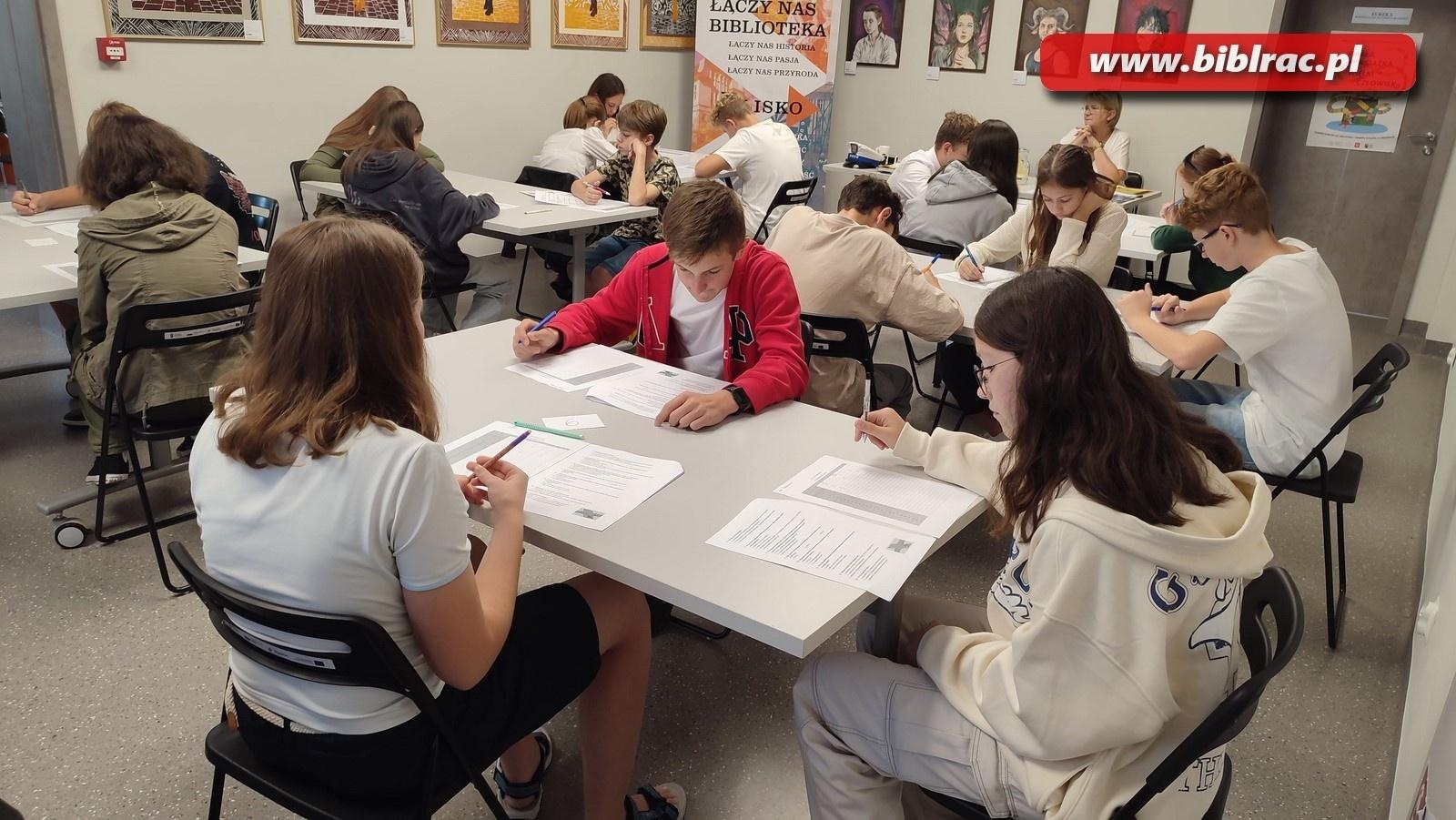 Zdjęcie w galerii na portalu naszraciborz.pl: Konkurs wiedzy o ruchu drogowym. Znamy laureatów wiadomości z regionu