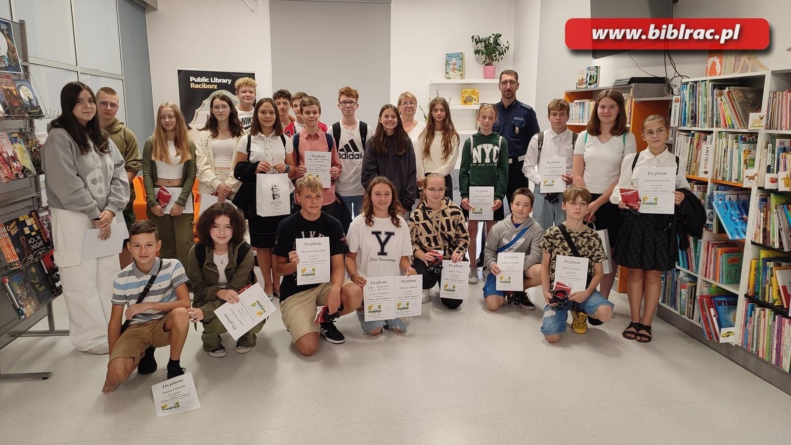 Zdjęcie w galerii na portalu naszraciborz.pl: Konkurs wiedzy o ruchu drogowym. Znamy laureatów wiadomości z regionu