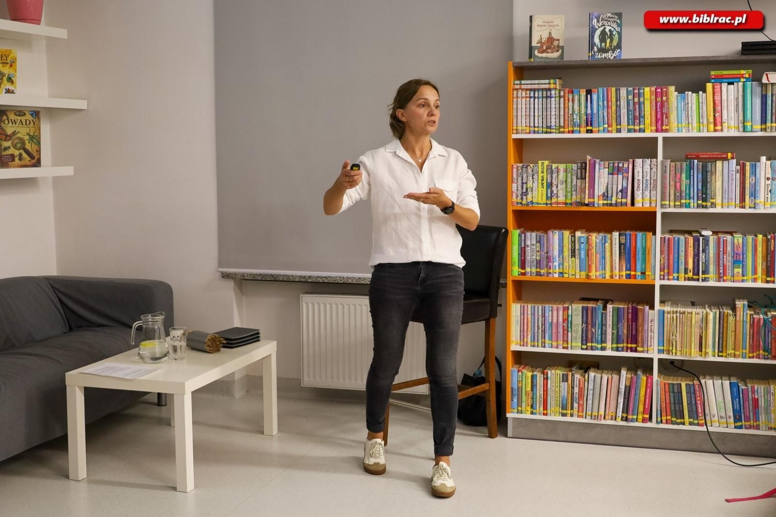 Zdjęcie w galerii na portalu naszraciborz.pl: Co w trawie NIE piszczy? Wykład dr Agnieszki Bednarskiej na zakończenie projektu wiadomości z regionu