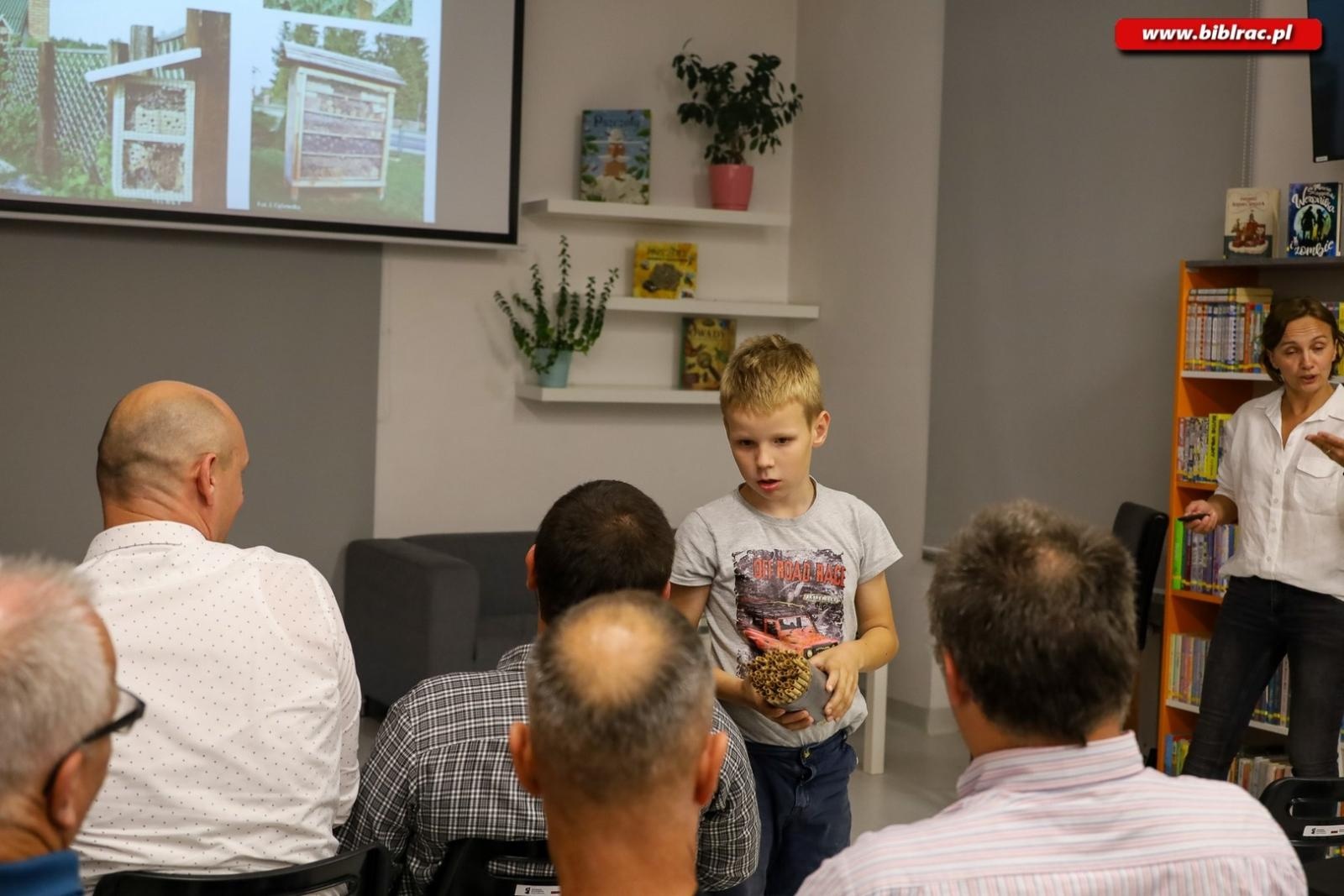 Zdjęcie w galerii na portalu naszraciborz.pl: Co w trawie NIE piszczy? Wykład dr Agnieszki Bednarskiej na zakończenie projektu wiadomości z regionu