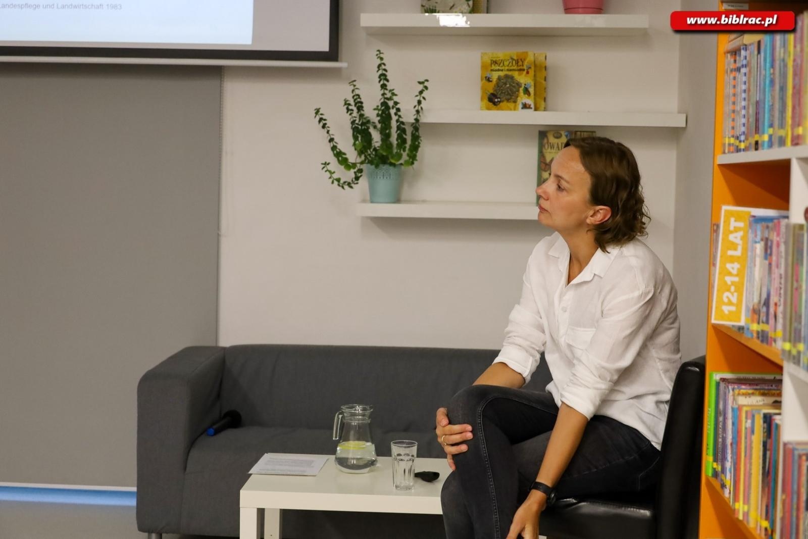 Zdjęcie w galerii na portalu naszraciborz.pl: Co w trawie NIE piszczy? Wykład dr Agnieszki Bednarskiej na zakończenie projektu wiadomości z regionu