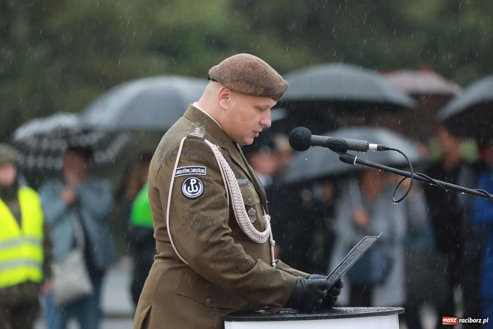Zdjęcie w galerii na portalu naszraciborz.pl: Pierwsze takie wydarzenie w historii. Przysięga wojskowa w Kuźni Raciborskiej [FOTO i WIDEO] wiadomości z regionu
