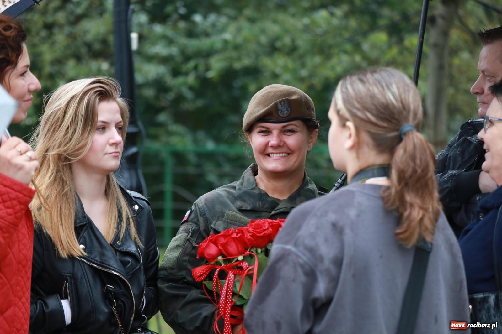 Zdjęcie w galerii na portalu naszraciborz.pl: Pierwsze takie wydarzenie w historii. Przysięga wojskowa w Kuźni Raciborskiej [FOTO i WIDEO] wiadomości z regionu