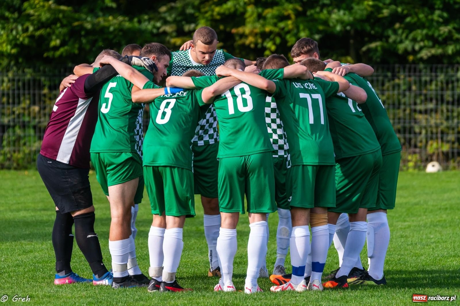 Zdjęcie w galerii na portalu naszraciborz.pl: Wyrównane spotkanie przy Tuwima. Ocice górą [FOTO] wiadomości z regionu