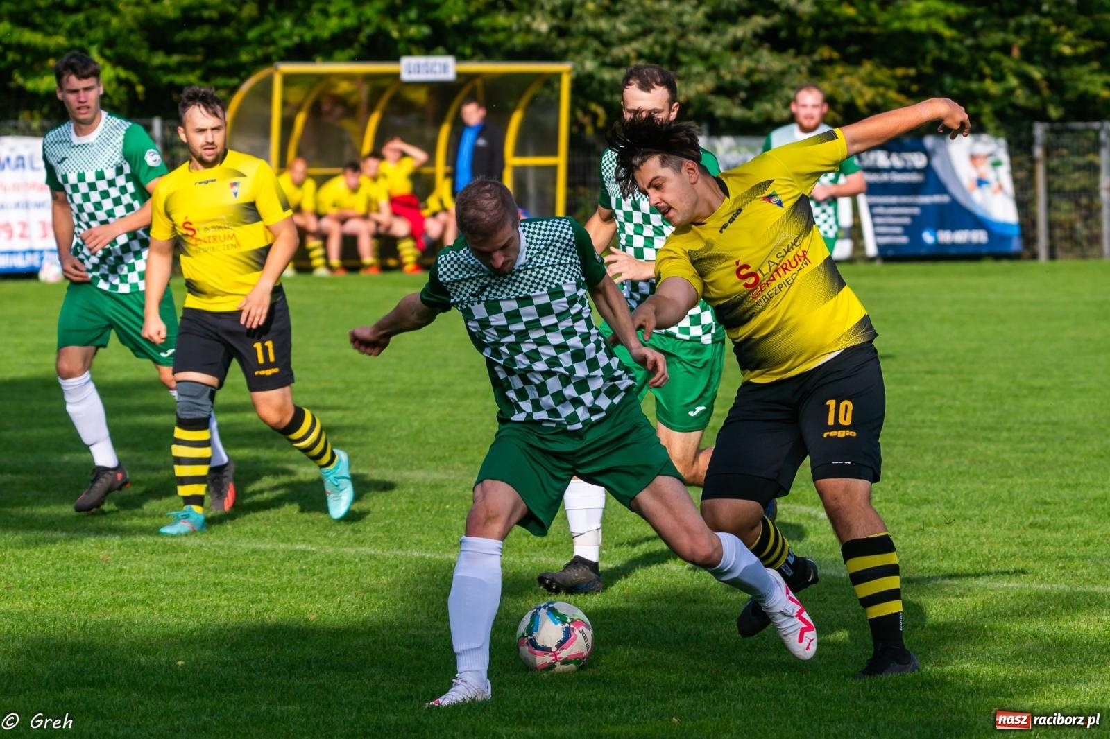 Zdjęcie w galerii na portalu naszraciborz.pl: Wyrównane spotkanie przy Tuwima. Ocice górą [FOTO] wiadomości z regionu