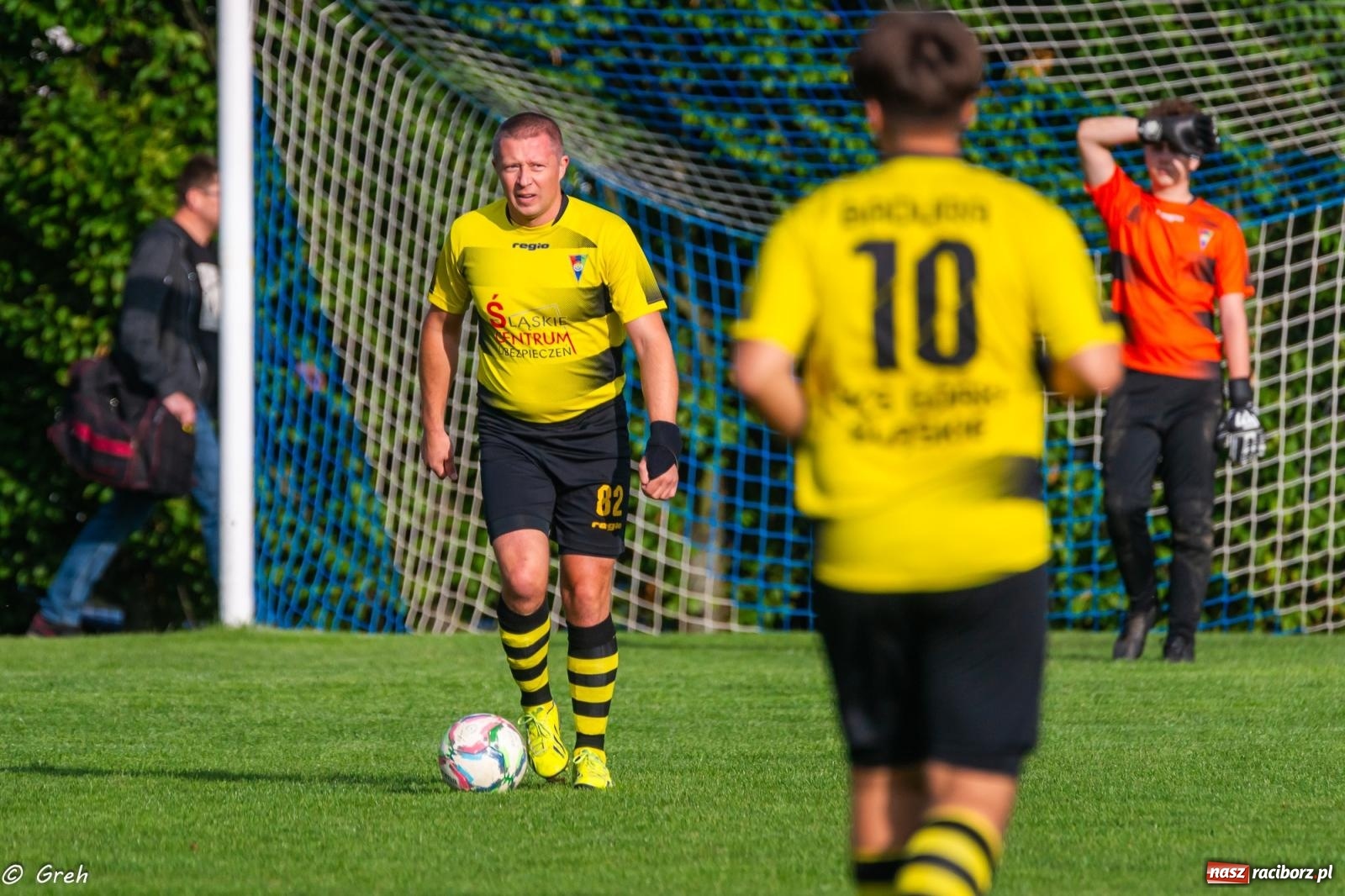 Zdjęcie w galerii na portalu naszraciborz.pl: Wyrównane spotkanie przy Tuwima. Ocice górą [FOTO] wiadomości z regionu