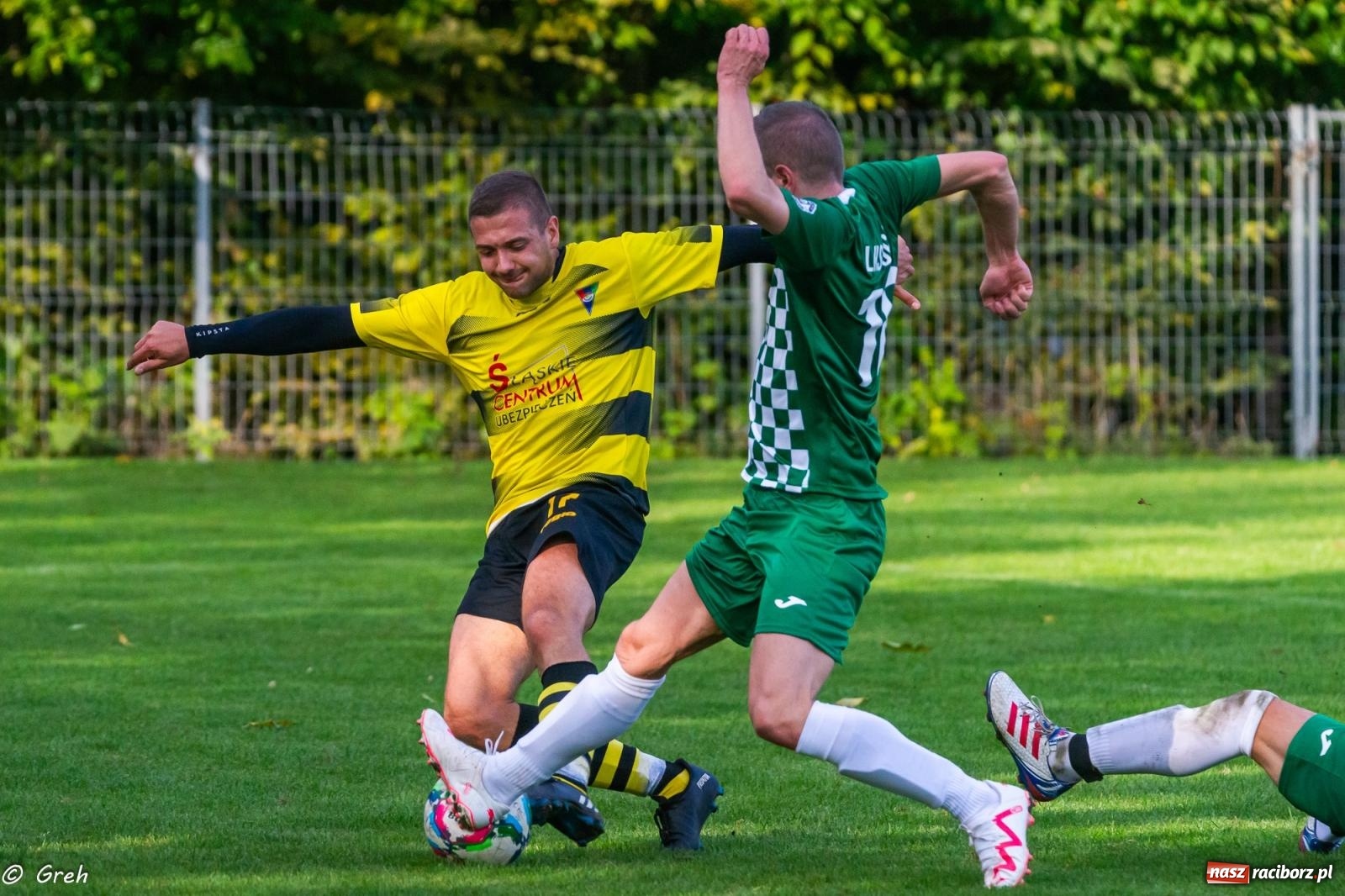 Zdjęcie w galerii na portalu naszraciborz.pl: Wyrównane spotkanie przy Tuwima. Ocice górą [FOTO] wiadomości z regionu