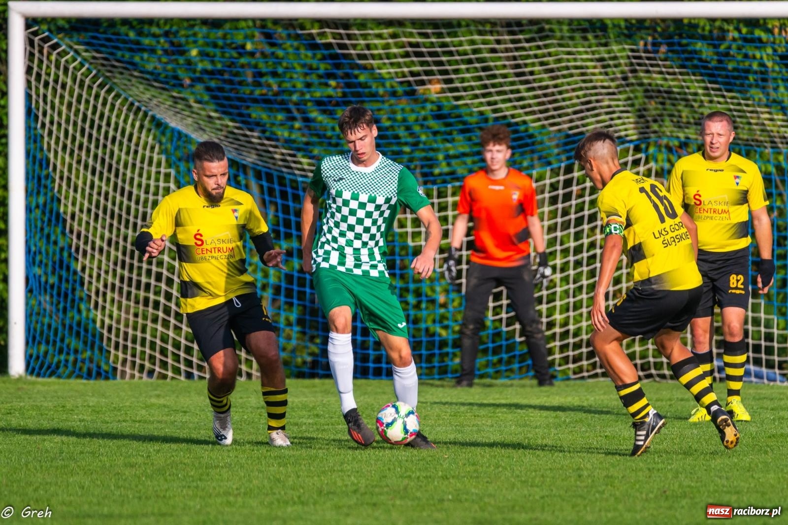 Zdjęcie w galerii na portalu naszraciborz.pl: Wyrównane spotkanie przy Tuwima. Ocice górą [FOTO] wiadomości z regionu