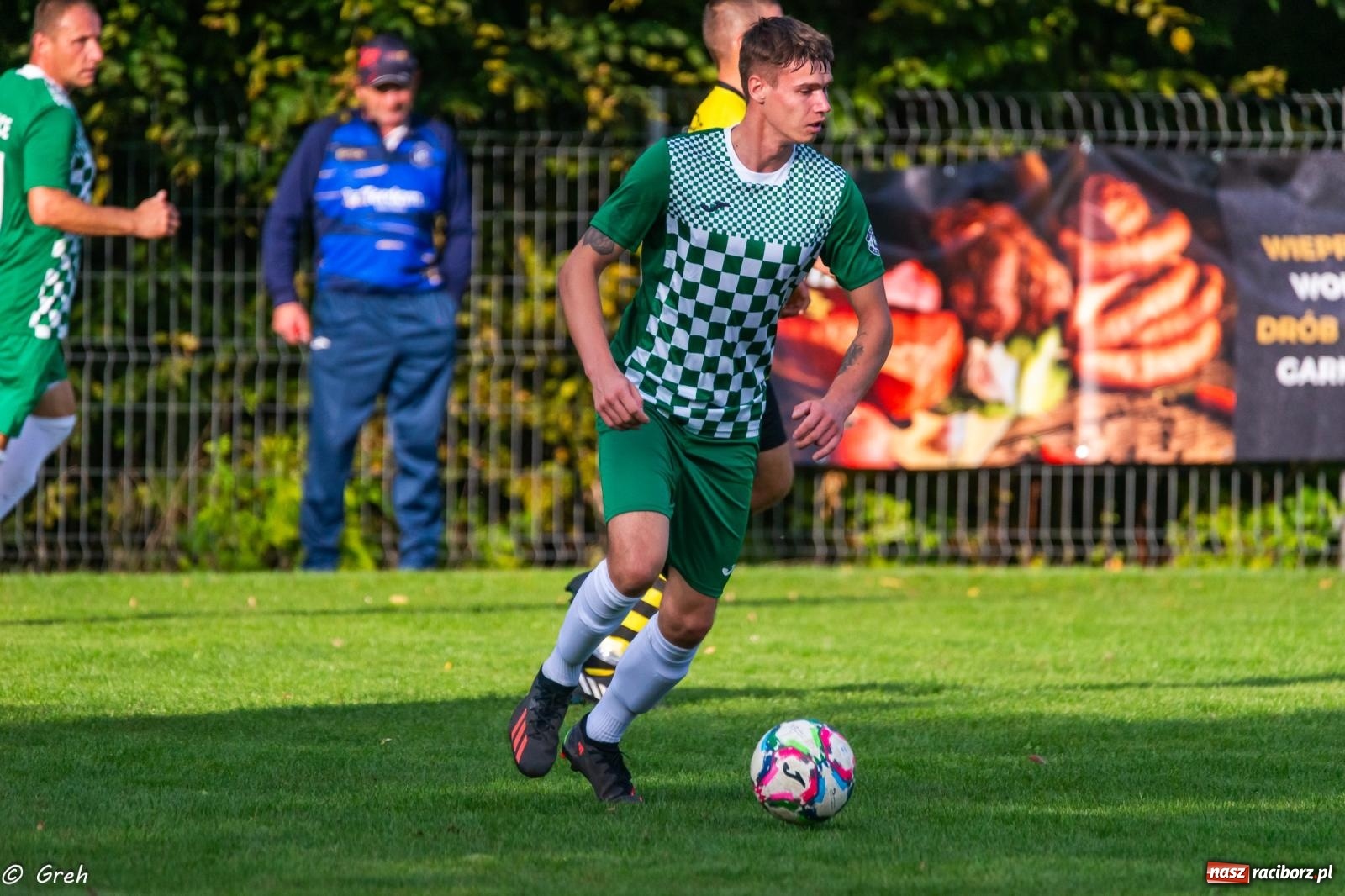 Zdjęcie w galerii na portalu naszraciborz.pl: Wyrównane spotkanie przy Tuwima. Ocice górą [FOTO] wiadomości z regionu